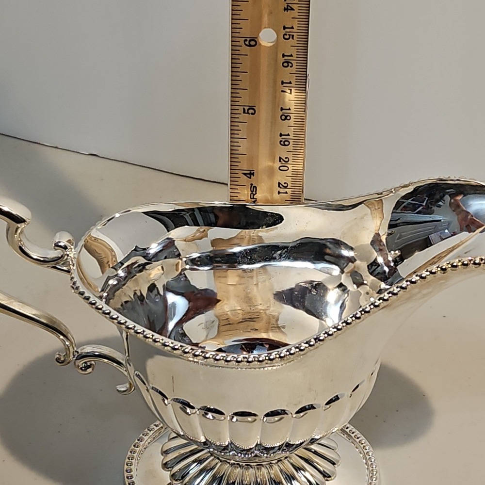 International Silver Co Silver Plated Gravy Boat W/ Ladle - Picture 9 of 11